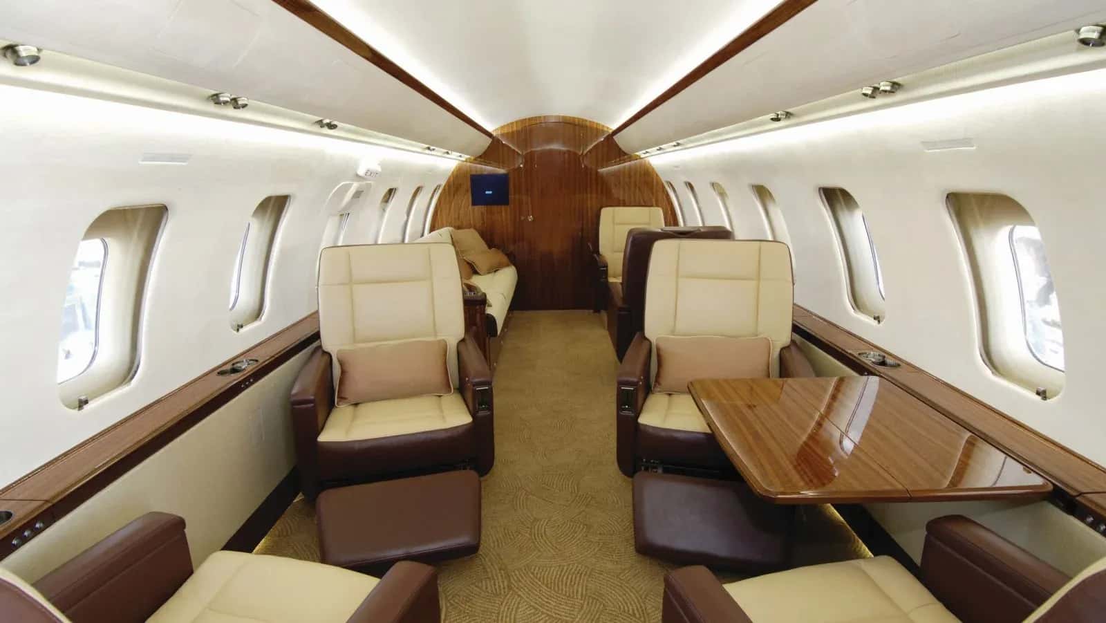 bombardier-challenger-605