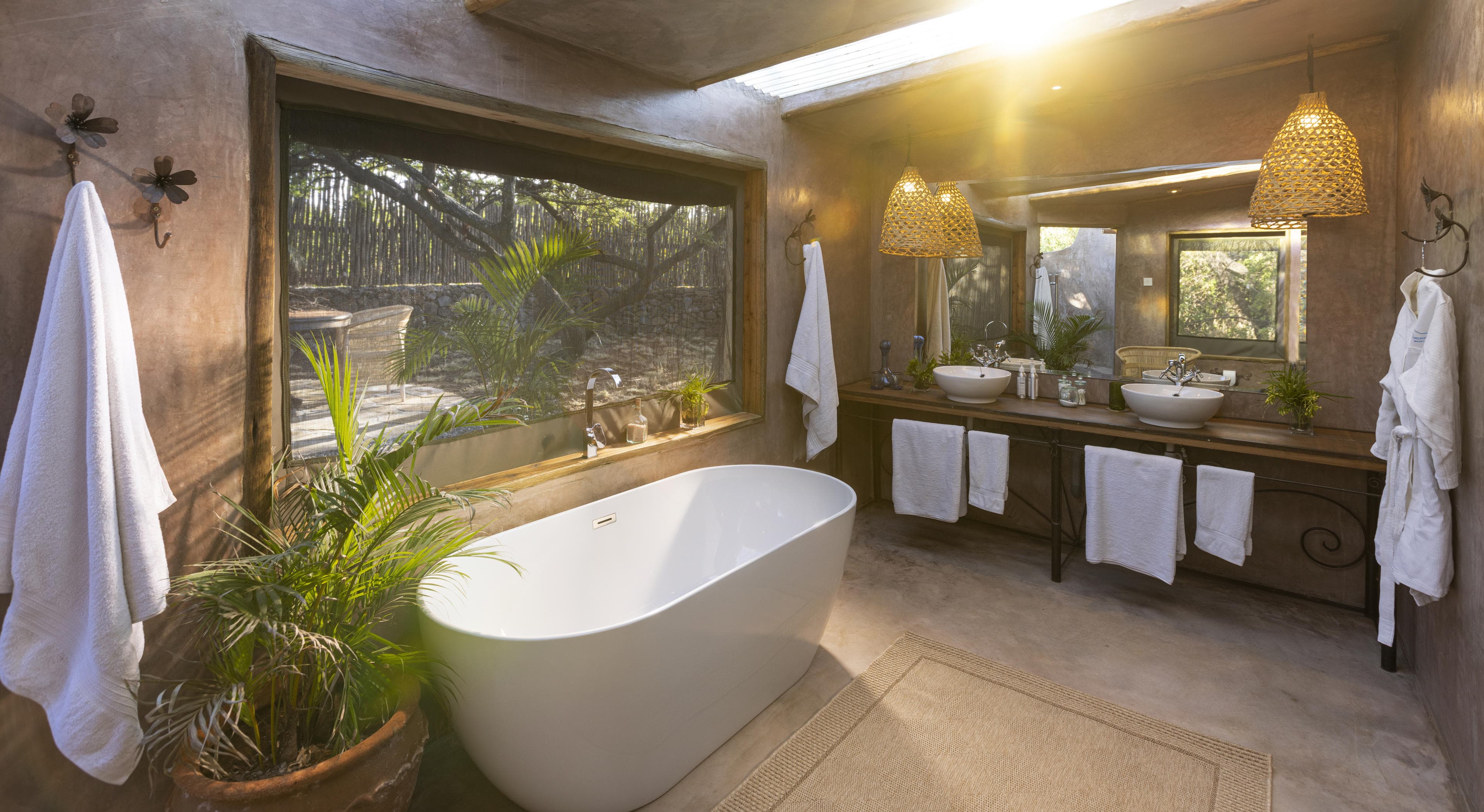 Hemingways River Camp Mara